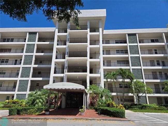 property at 2850 N Palm Aire Dr
