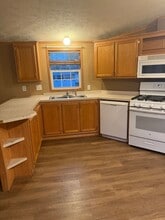 808 N 8th St in Olivia, MN - Building Photo - Building Photo