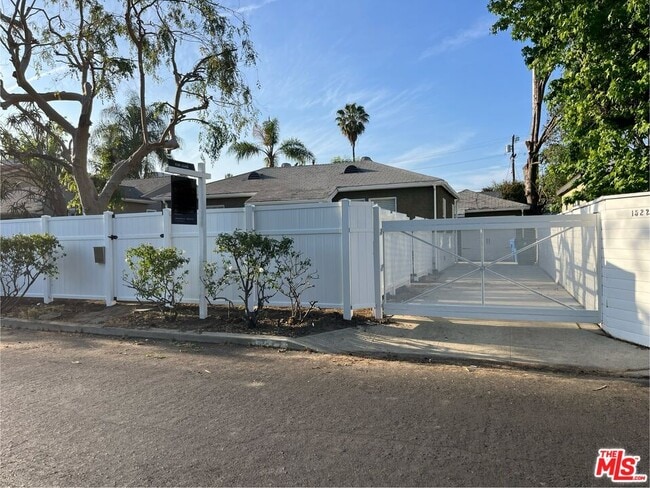 property at 15227 Valleyheart Dr