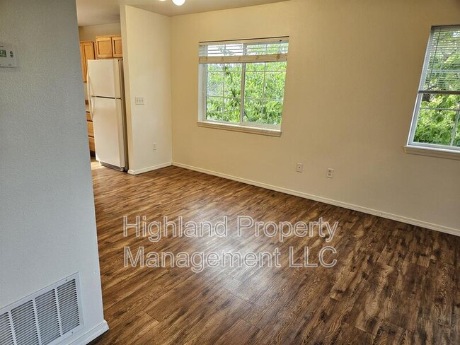 316 NE Whitman St in Pullman, WA - Building Photo - Building Photo