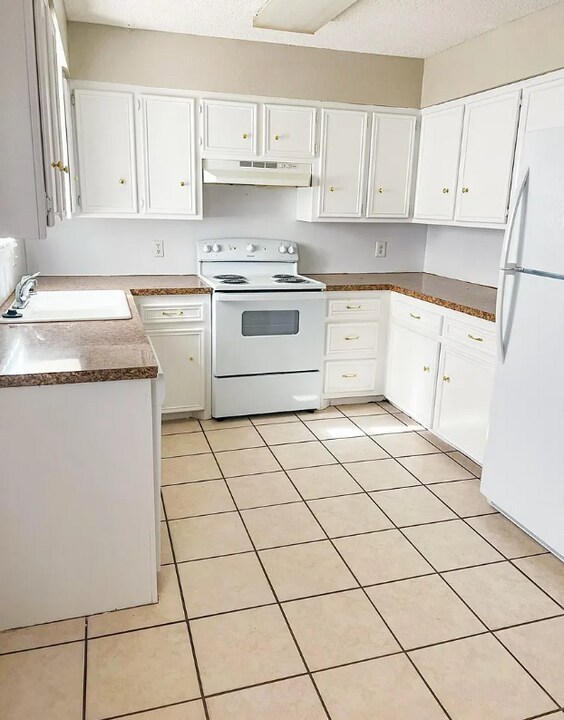 400 E 22nd St-Unit -2 in Littlefield, TX - Building Photo