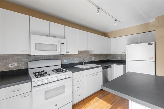 property at 1151 W Eddy St