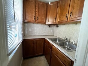 225 Beechwood Ave in Torrington, CT - Building Photo - Building Photo