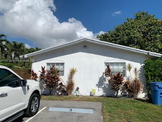 101 NW 56th Ct in Fort Lauderdale, FL - Building Photo