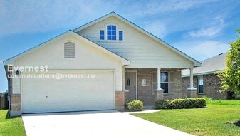 306 Mossy Rock Dr in Hutto, TX - Building Photo