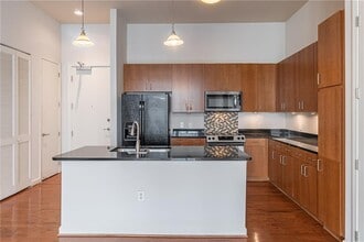 711 Cosmopolitan Dr NE in Atlanta, GA - Building Photo - Building Photo