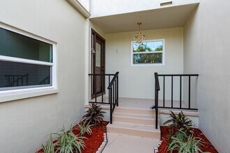 2700 Bayshore Blvd in Dunedin, FL - Building Photo - Building Photo