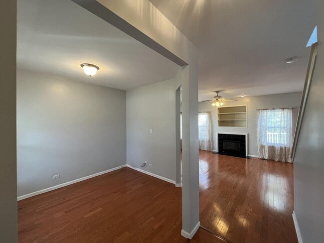 3896 Baybrook Dr in Aurora, IL - Building Photo - Building Photo