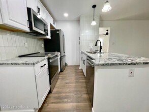 4501 S 6th St in Louisville, KY - Building Photo - Building Photo