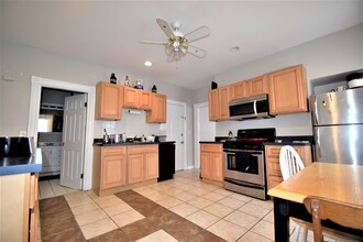 201 Hillside St, Unit 3 in Boston, MA - Building Photo - Building Photo