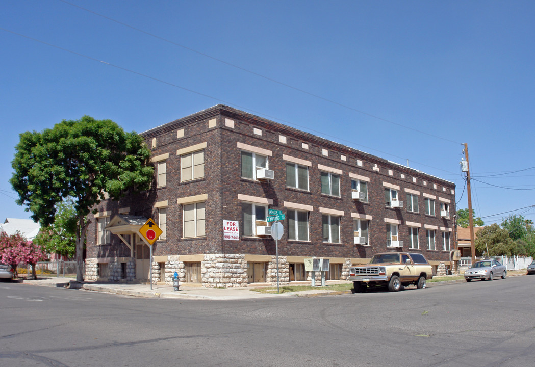 917 Wyoming Ave in El Paso, TX - Building Photo