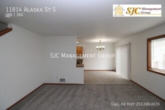 11814 Alaska St S in Tacoma, WA - Building Photo - Building Photo