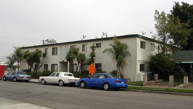 Park Plaza in Long Beach, CA - Building Photo - Building Photo