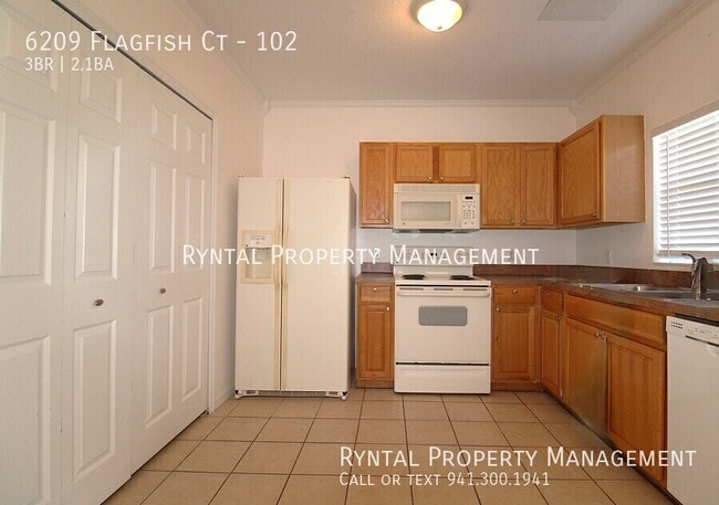 6209 Flagfish Ct in Lakewood Ranch, FL - Building Photo - Building Photo