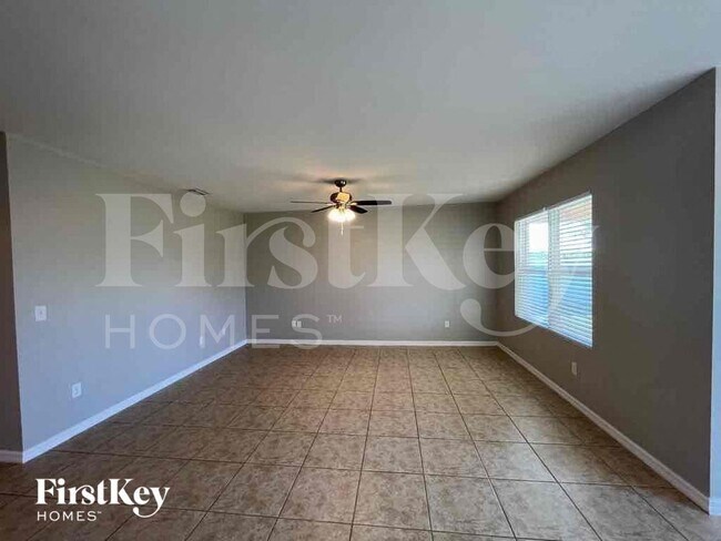 9297 Kinghill St in Port Charlotte, FL - Building Photo - Building Photo