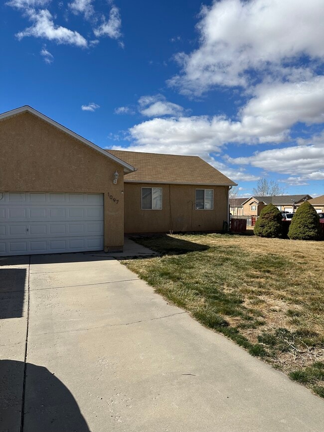 property at 1097 N Cedar Blvd