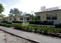 530 Santander Ave in Coral Gables, FL - Foto de edificio - Building Photo