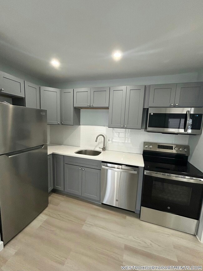 15 Stimson St in Boston, MA - Building Photo - Building Photo