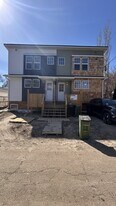11935-11946 46 St NW in Edmonton, AB - Building Photo