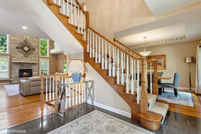 8840 Royal Dr in Burr Ridge, IL - Building Photo - Building Photo