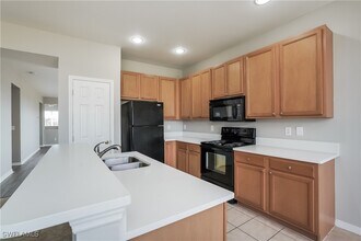 210 NW 24th Ave in Cape Coral, FL - Building Photo - Building Photo