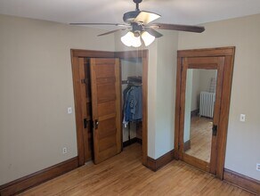 1727 Girard Ave N, Unit 1727 in Minneapolis, MN - Building Photo - Building Photo