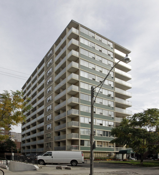 Prince Arthur Apartments in Toronto, ON - Building Photo