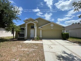 3430 Golden Eagle Dr in Land O Lakes, FL - Building Photo