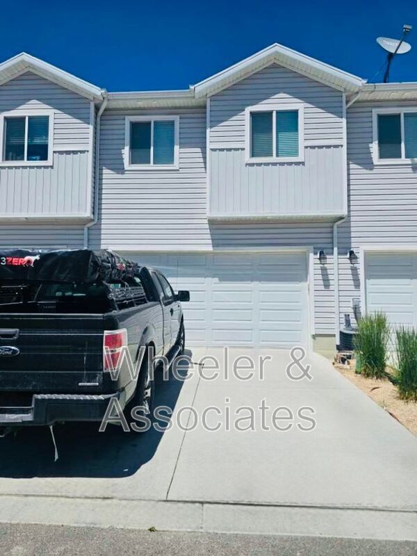 925 W 1000 N in Tremonton, UT - Foto de edificio - Building Photo