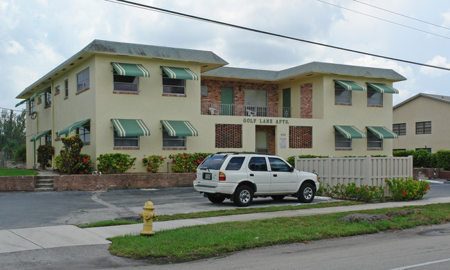 Golf Lane in Pompano Beach, FL - Building Photo - Building Photo