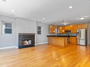 1617 N Artesian Ave in Chicago, IL - Building Photo - Building Photo