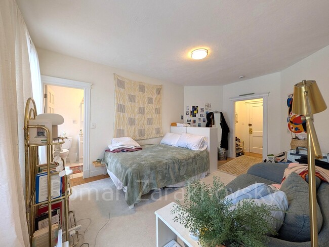 74 Brainerd Rd, Unit 7