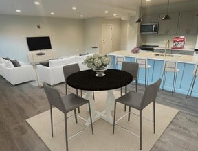 532 N Main St, Unit 8 in Brewster, NY - Foto de edificio - Building Photo