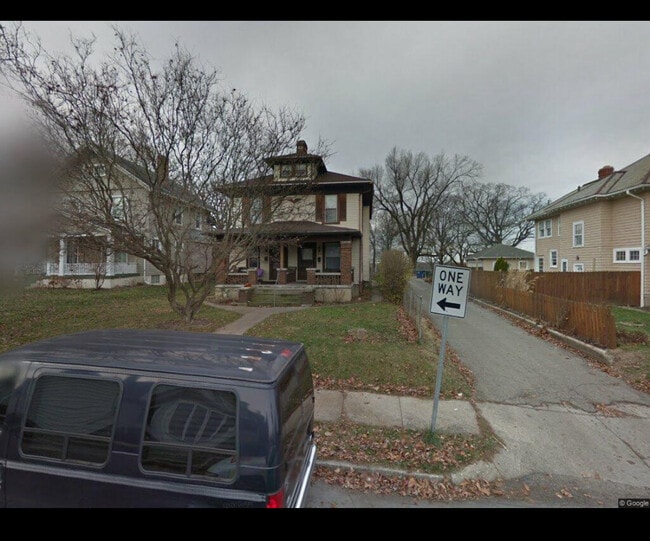 property at 1401 Highland Ave