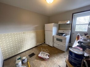 146 Frederica St E in Thunder Bay, ON - Building Photo - Building Photo