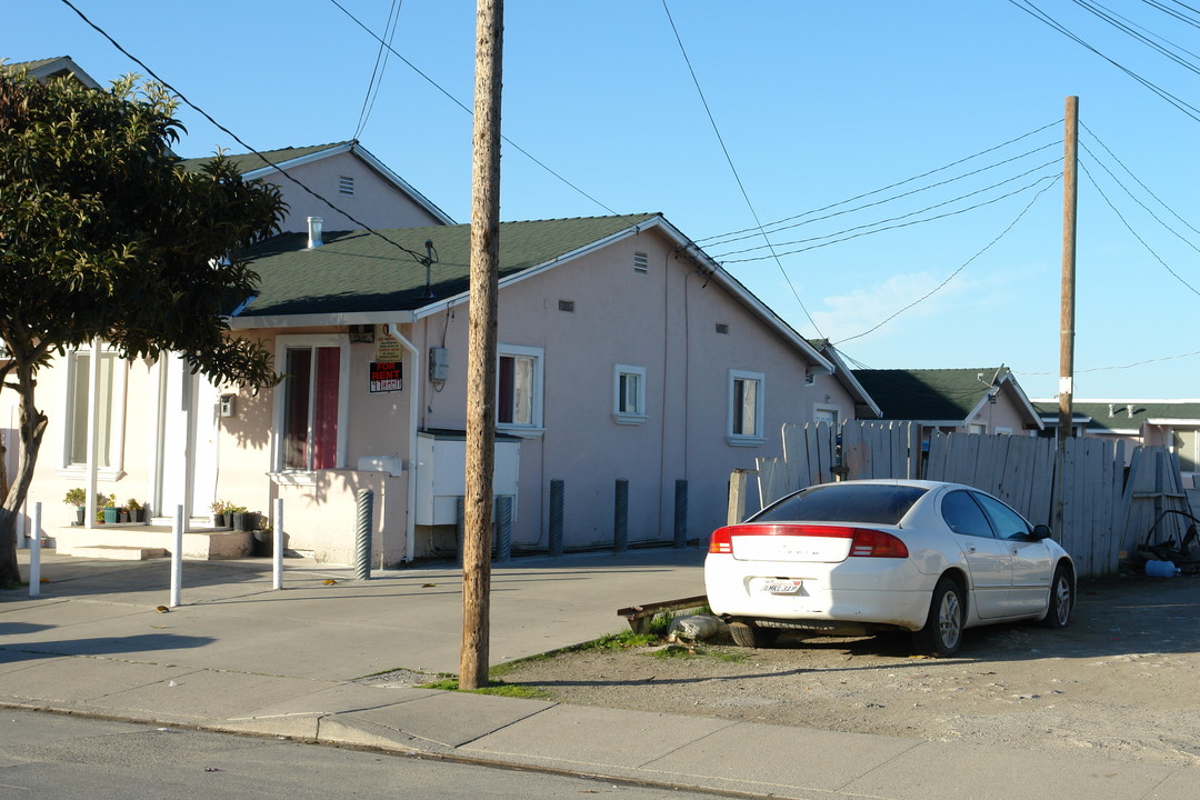 113 Carr Ave in Salinas, CA - Building Photo