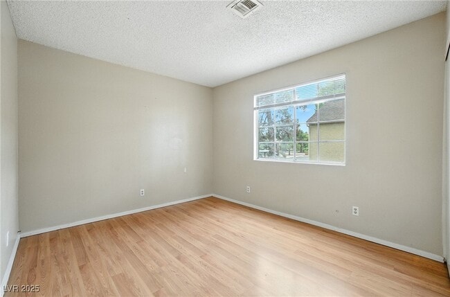 property at 4651 Amberleigh Ln
