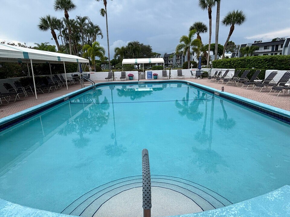 4248 Deste Ct in Greenacres, FL - Building Photo