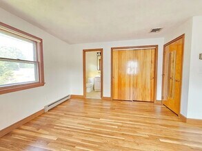 50 Lee St in Stoneham, MA - Building Photo - Building Photo