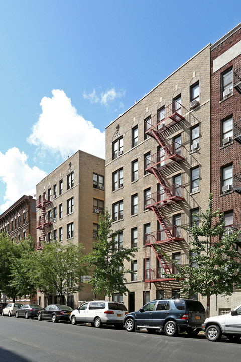 610-616 Academy St in New York, NY - Building Photo