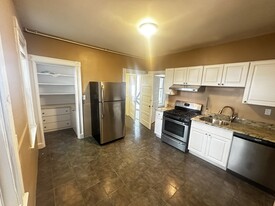 42 Calvin St, Unit 1L in Somerville, MA - Building Photo