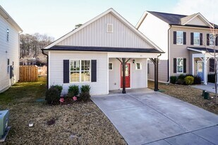 143 Yellow Jacket Ridge in Clayton, NC - Building Photo