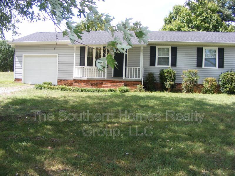 2583 Co Rd 561 in Etowah, TN - Building Photo