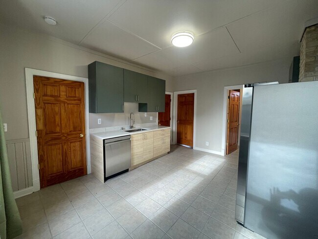 2035-2037 N Buffum St in Milwaukee, WI - Foto de edificio - Building Photo