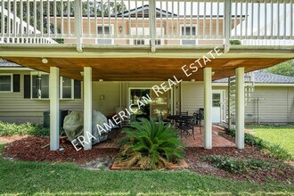 631 Country Club Ave NE in Fort Walton Beach, FL - Building Photo - Building Photo