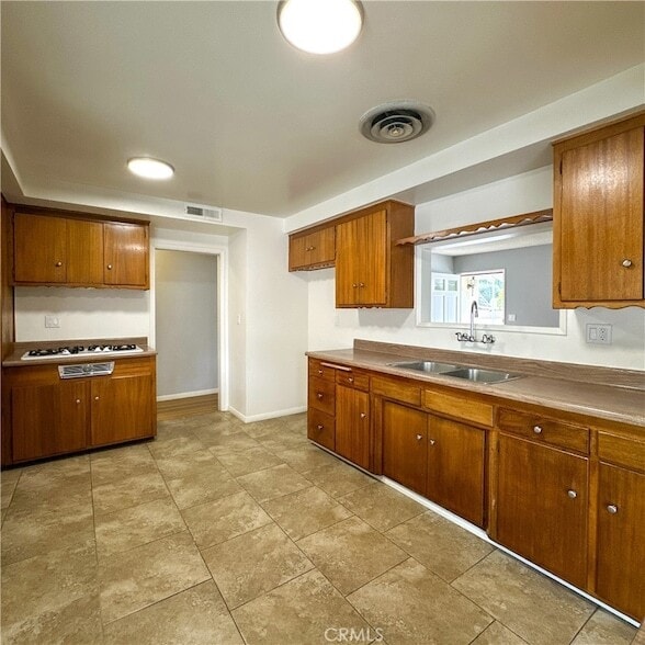 8586 CA-27 in Los Angeles, CA - Building Photo - Building Photo