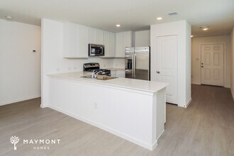 546 Layne Overlook in San Antonio, TX - Foto de edificio - Building Photo