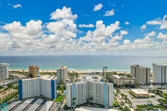 201 N Ocean Blvd in Pompano Beach, FL - Building Photo - Building Photo