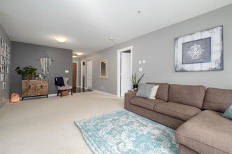 3105 Lincoln Ave in Coquitlam, BC - Building Photo - Building Photo