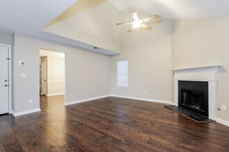 2620 Virginia Cove in Riverdale, GA - Foto de edificio - Building Photo